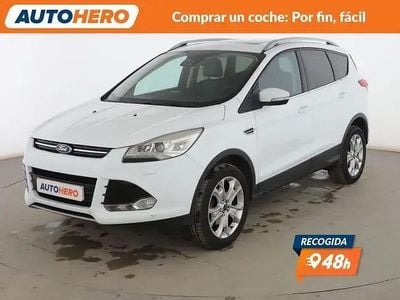 Usado Ford Kuga Titanium 150 HP (110 kW) 2015 Branco SUV