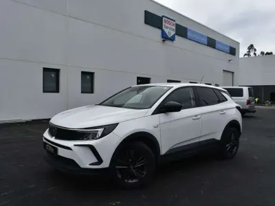 Usado Opel Grandland X Business Edition 131 CV (96 kW) 2022 Blanco SUV