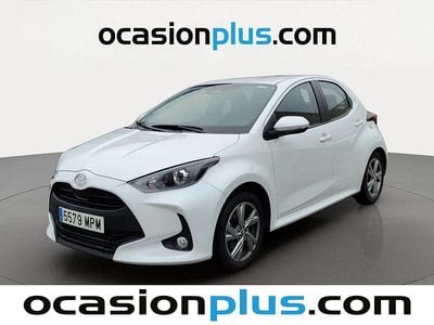 Blanco Usado 2024 Toyota Yaris Hybrid Active Utilitario | 16.455 € (Buen precio)