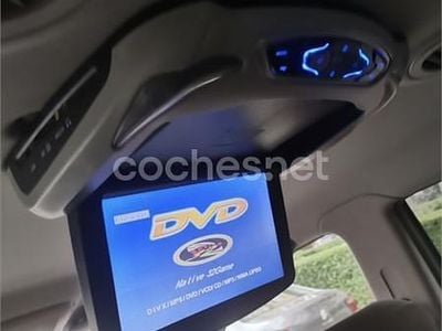 Usado Ssangyong (KGM) Rodius Limited 155 CV (114 kW) 2015 Negro Monovolumen