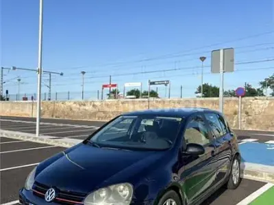 Usado VW Golf IV Highline 130 CV (95 kW) 2004 Azul Berlina