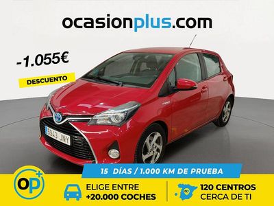 Usado Toyota Yaris Hybrid Active 100 CV (73 kW) 2016 Rojo