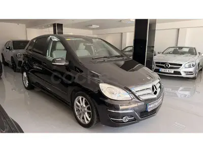 Begagnad Mercedes B180 109 HK (80 kW) 2009 Svart Minibuss