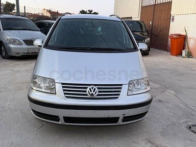 Usado VW Sharan Advance 140 CV (102 kW) 2010 Gris / plata Monovolumen
