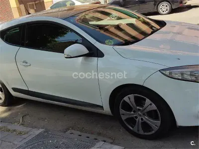 Occasion Renault Mégane Expression 105 PK (77 kW) 2009 Wit Sedan