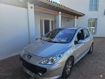 Usado Peugeot 307 110 CV (80 kW) 2006 Gris / plata Berlina