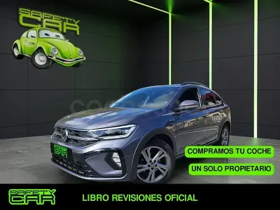 Usado VW Taigo R-line 110 CV (80 kW) 2022 Gris / plata SUV