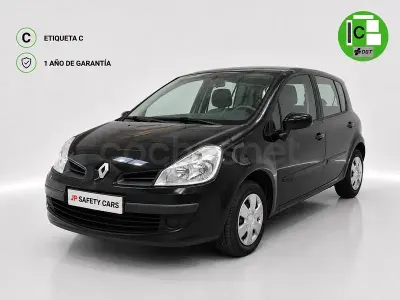 Usado Renault Clio II 75 CV (55 kW) 2007 Negro Berlina