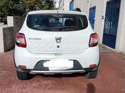 Usado Dacia Sandero Stepway 90 CV (66 kW) 2015 Blanco Berlina