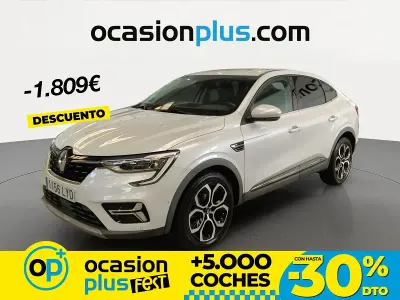 Begagnad Renault Arkana Zen 140 HK (102 kW) 2022 Vit SUV