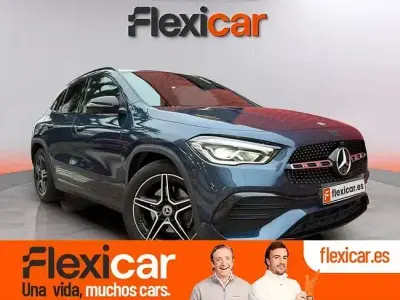 Käytetty Mercedes GLA200 150 HP (110 kW) 2021 Sininen Katumaasturi