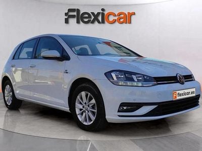 Blanco Usado 2019 VW Golf Berlina | 12.890 € (Super precio)