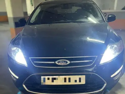 Usado Ford Mondeo Titanium 140 CV (102 kW) 2012 Negro Berlina