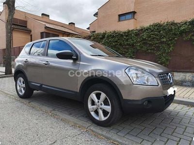 Begagnad Nissan Qashqai Tekna 140 HK (102 kW) 2009 Brun SUV