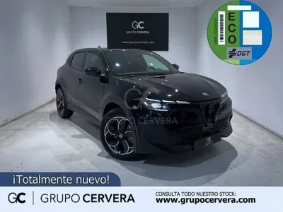 Nuevo Alfa Romeo Junior 145 CV (106 kW) 2026 Negro SUV