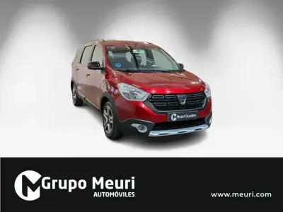 Usado Dacia Lodgy 115 CV (84 kW) 2019 Rojo Monovolumen