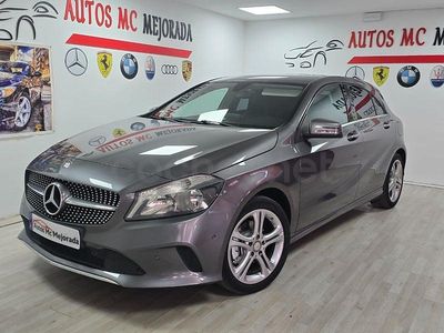 Käytetty Mercedes A180 Urban 122 HP (89 kW) 2016 Harmaa Sedan