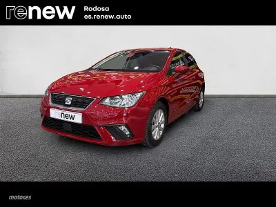 Usado Seat Ibiza Style 75 CV (55 kW) 2018 Rojo Utilitario