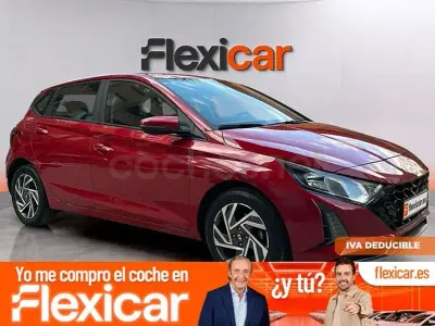 Usado Hyundai i20 100 CV (73 kW) 2024 Rojo Utilitario