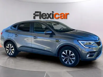 Usado Renault Arkana Evolution 140 CV (102 kW) 2023 Gris SUV