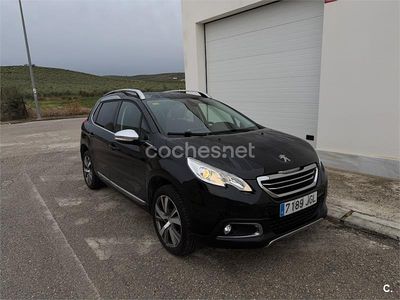 Usado Peugeot 2008 Allure 120 CV (88 kW) 2015 Negro SUV