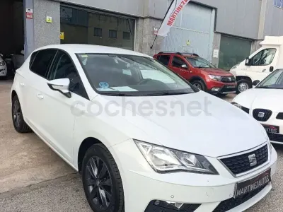 Usado Seat Leon Style 115 CV (84 kW) 2020 Blanco Berlina