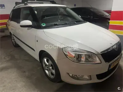 Usado Skoda Fabia GreenLine 75 HP (55 kW) 2011 Branco Carrinha