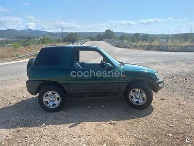 Verde Usado 1998 Toyota RAV4 SUV | 5600 €