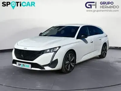 Usado Peugeot 308 SW Allure 130 CV (95 kW) 2022 Blanco Familiar