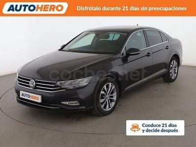 Gris Usado 2019 VW Passat Business Berlina | 16.599 € (Precio justo)