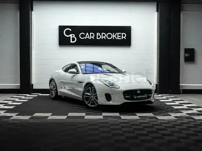 Usado Jaguar F-Type R-Dynamic 300 CV (220 kW) 2018 Blanco Coupe