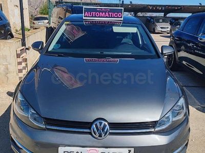 Usado VW Golf VII Advance 125 CV (91 kW) 2018 Gris / plata Berlina