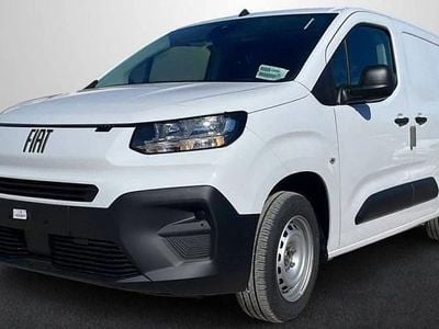 Blanco Usado 2024 Fiat Doblò Monovolumen | 19.700 € (Precio justo)