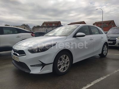 Blanco Usado 2021 Kia Ceed Utilitario | 17.500 € (Un poco caro)