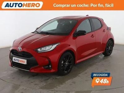Occasion Toyota Yaris Hybrid Style 116 PK (85 kW) 2022 Rood Sedan