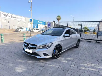 Usado Mercedes CLA220 AMG line 170 CV (125 kW) 2013 Gris / plata Coupe