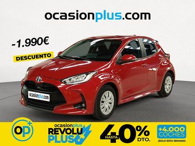 Usado Toyota Yaris Hybrid Business Edition 116 CV (85 kW) 2022 Rojo Berlina