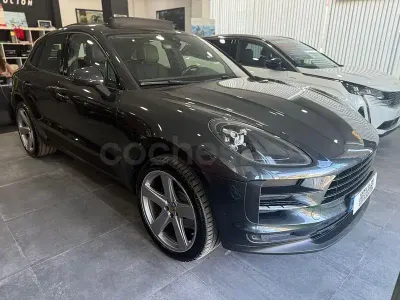 Usado Porsche Macan 245 CV (180 kW) 2021 Gris / plata SUV