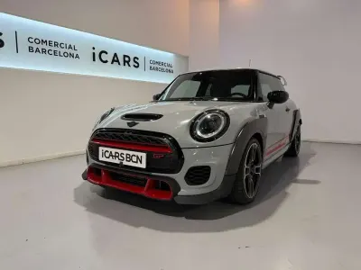 Usado Mini John Cooper Works 306 CV (225 kW) 2020 Gris Utilitario