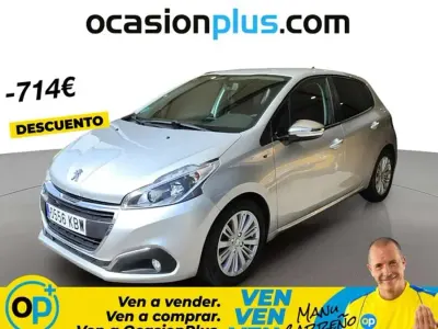 Usado Peugeot 208 Style 75 CV (55 kW) 2017 Plateado Utilitario