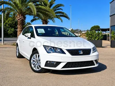 Usado Seat Leon Reference 115 CV (84 kW) 2019 Blanco Berlina