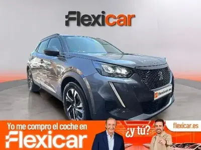 Usado Peugeot 2008 Active 110 CV (80 kW) 2020 Gris SUV