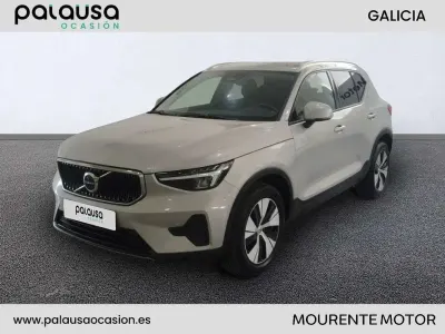 Usado Volvo XC40 Core 163 HP (119 kW) 2022 Prateado SUV