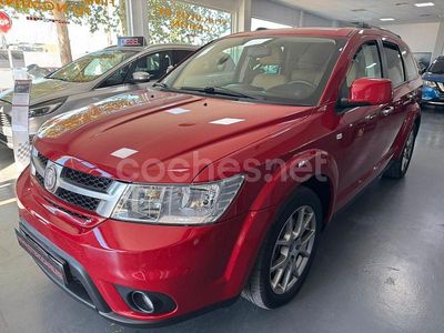 Rojo Usado 2013 Fiat Freemont Lounge SUV | 12.100 € (Un poco caro)