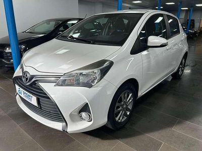 Usado Toyota Yaris City 69 CV (50 kW) 2015 Blanco Utilitario