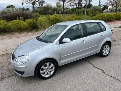 Usado VW Polo Edition 80 CV (58 kW) 2007 Gris / plata Utilitario