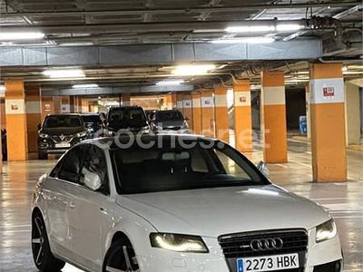 Usado Audi A4 143 CV (105 kW) 2011 Blanco Familiar