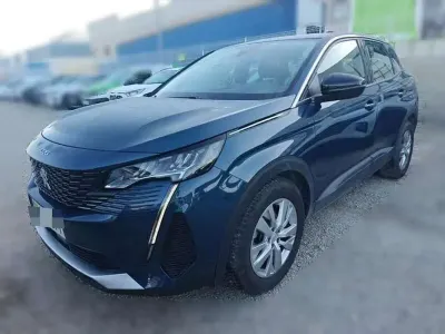 Usado Peugeot 3008 Active 131 CV (96 kW) 2021 Azul SUV