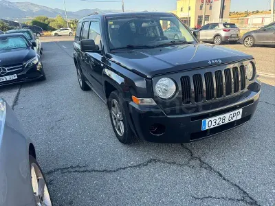 Usado Jeep Patriot Limited 140 CV (102 kW) 2009 Negro SUV
