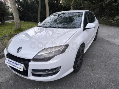 Usado Renault Laguna III Dynamique 110 CV (80 kW) 2014 Blanco Berlina